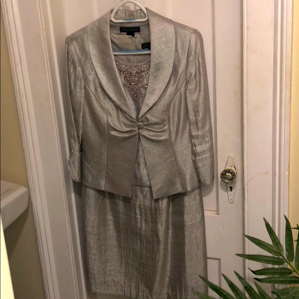 Two piece dress suit